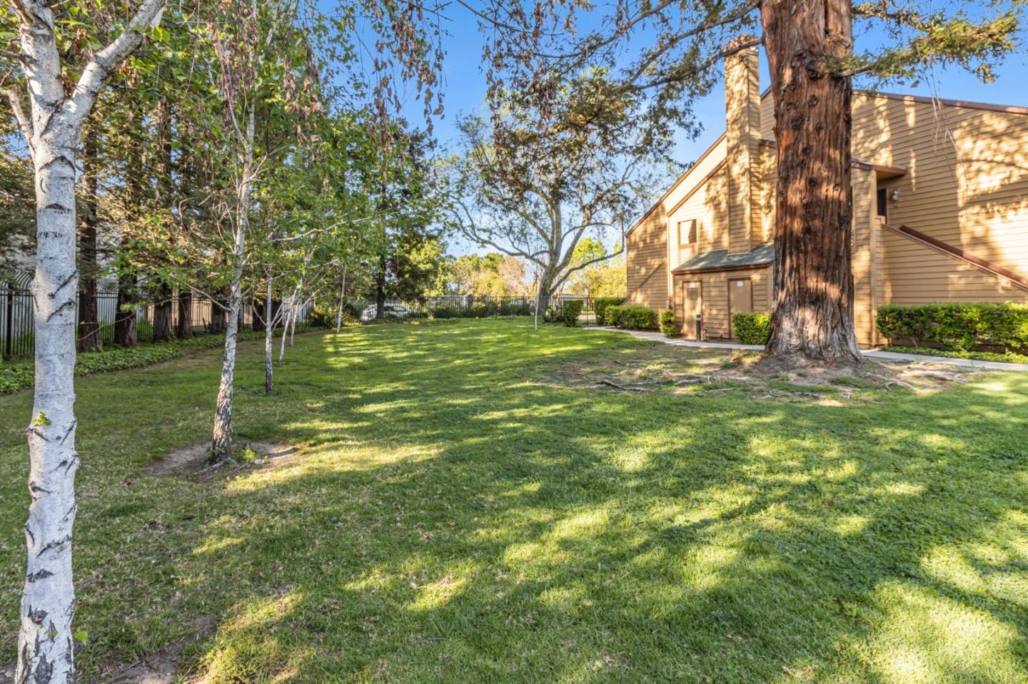Detail Gallery Image 25 of 27 For 698 Teatree Ct, San Jose,  CA 95128 - 1 Beds | 1 Baths