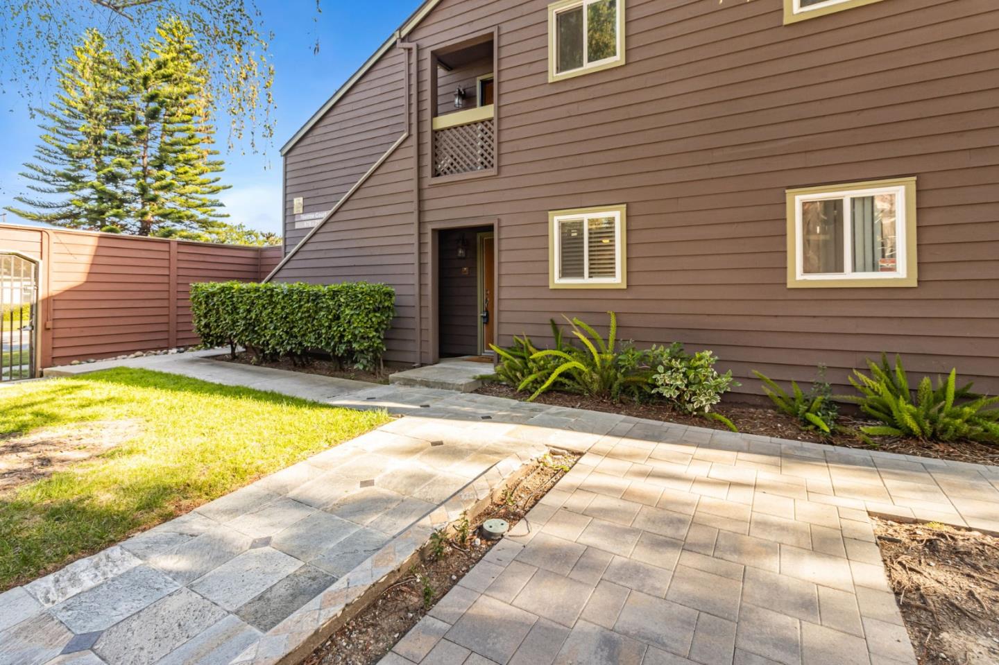 Detail Gallery Image 4 of 27 For 698 Teatree Ct, San Jose,  CA 95128 - 1 Beds | 1 Baths