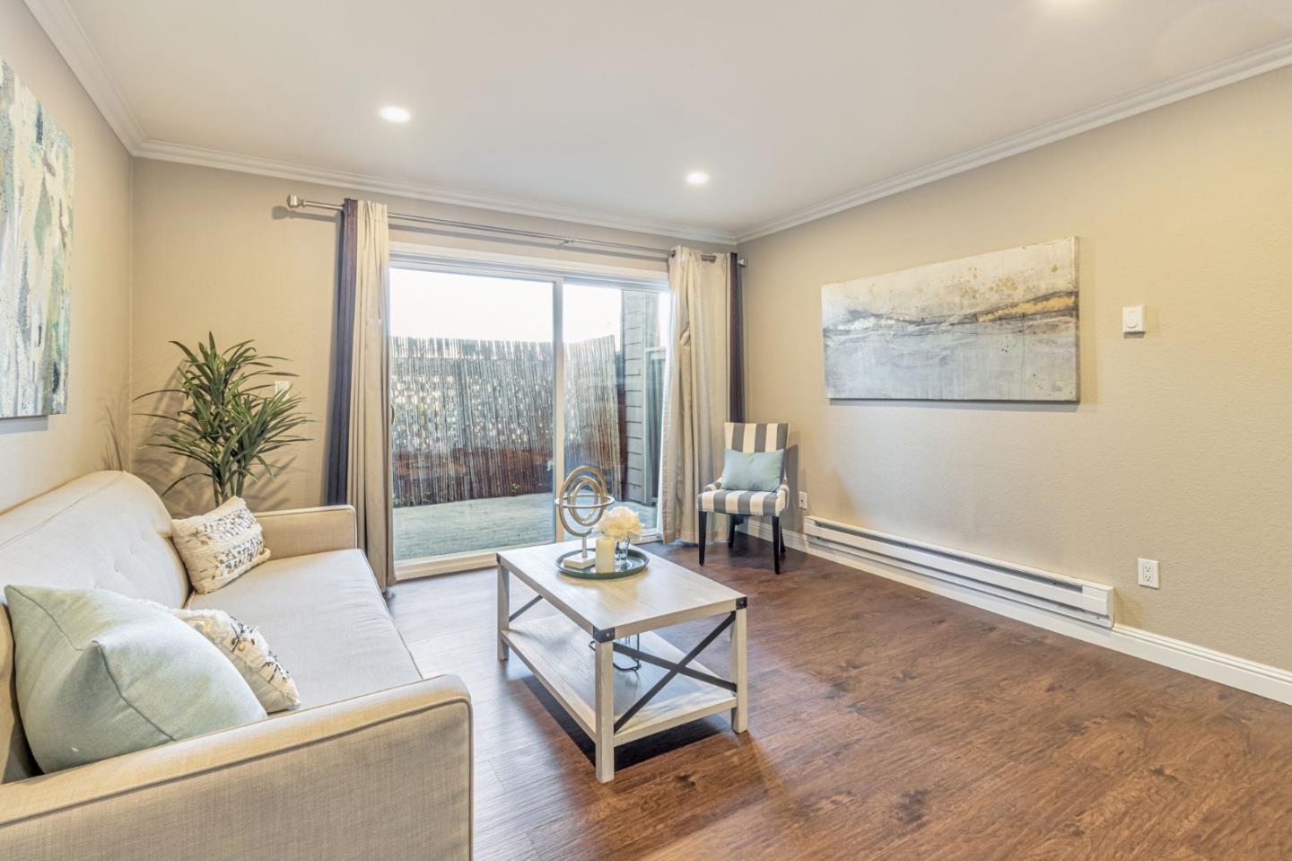Detail Gallery Image 6 of 27 For 698 Teatree Ct, San Jose,  CA 95128 - 1 Beds | 1 Baths