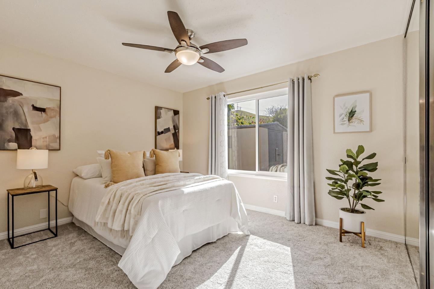 Detail Gallery Image 16 of 41 For 305 Vineyard Dr, San Jose,  CA 95119 - 4 Beds | 2 Baths