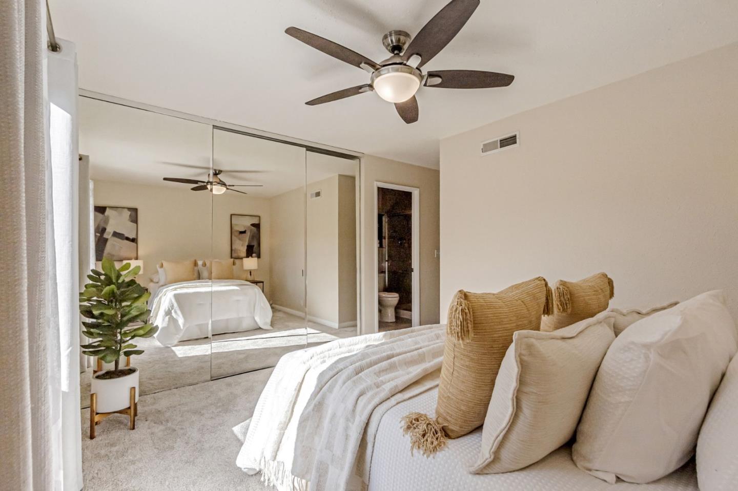 Detail Gallery Image 24 of 41 For 305 Vineyard Dr, San Jose,  CA 95119 - 4 Beds | 2 Baths