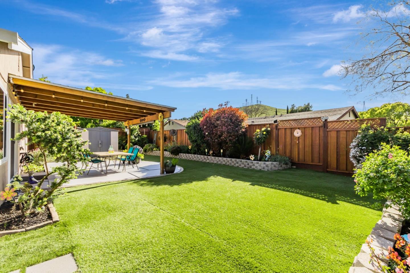 Detail Gallery Image 37 of 41 For 305 Vineyard Dr, San Jose,  CA 95119 - 4 Beds | 2 Baths