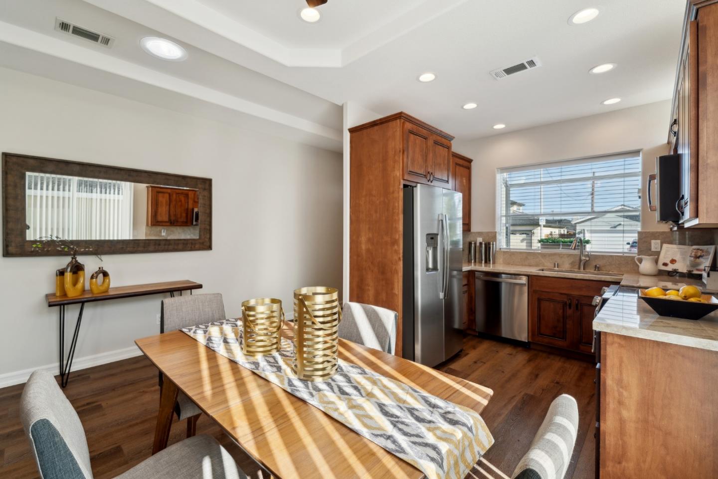 Detail Gallery Image 17 of 38 For 3390 Forest Ave, Santa Clara,  CA 95050 - 2 Beds | 1 Baths
