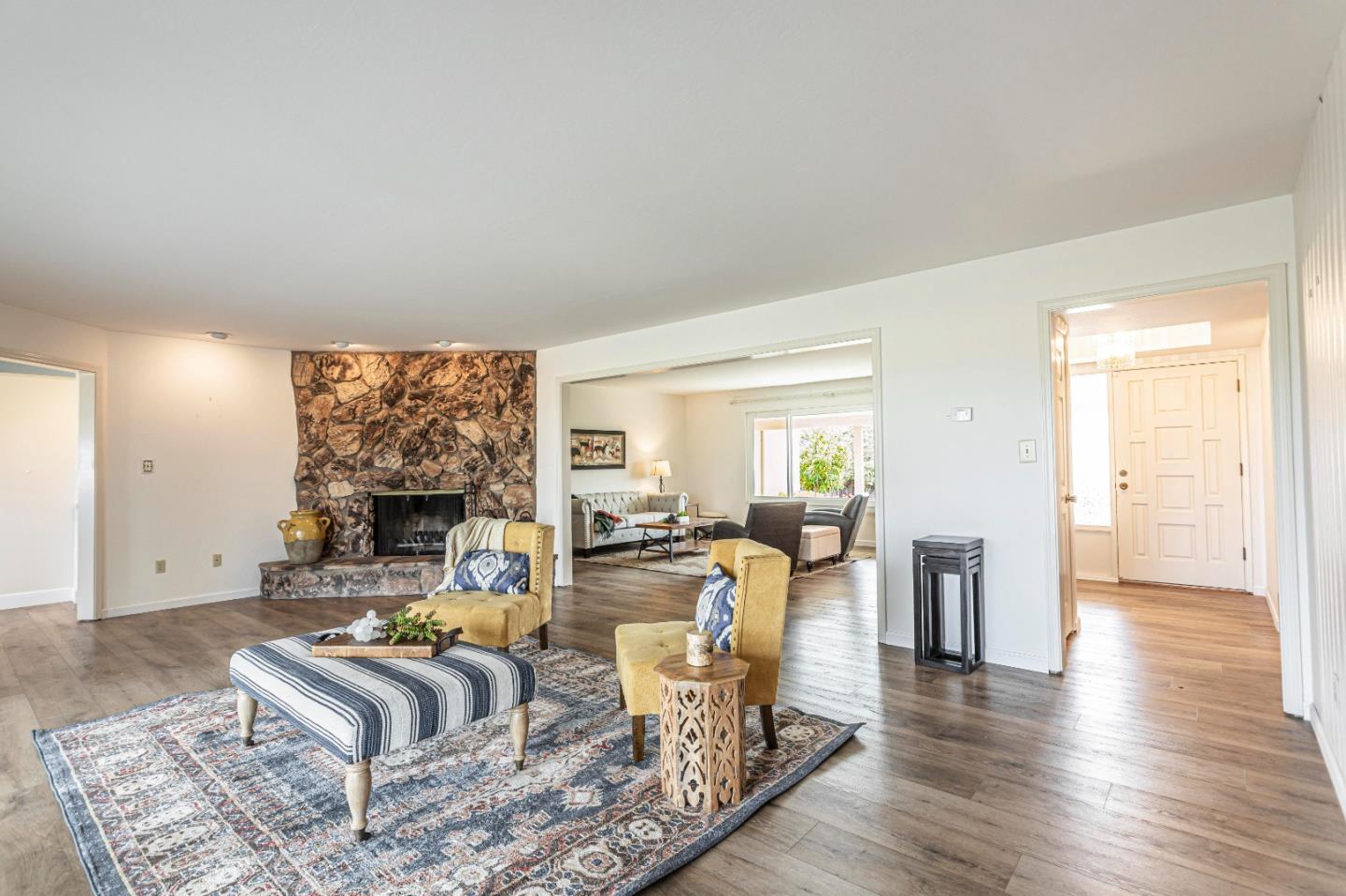 Detail Gallery Image 19 of 66 For 690 Ridgemark Dr, Hollister,  CA 95023 - 4 Beds | 2/1 Baths