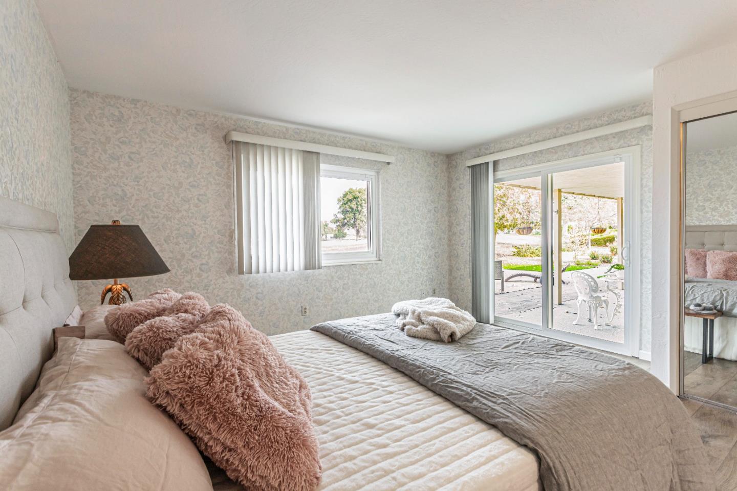 Detail Gallery Image 40 of 66 For 690 Ridgemark Dr, Hollister,  CA 95023 - 4 Beds | 2/1 Baths