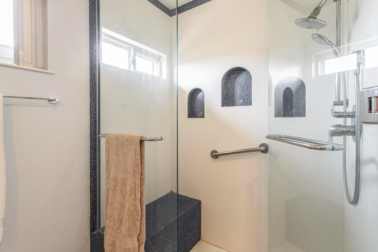 Detail Gallery Image 49 of 66 For 690 Ridgemark Dr, Hollister,  CA 95023 - 4 Beds | 2/1 Baths