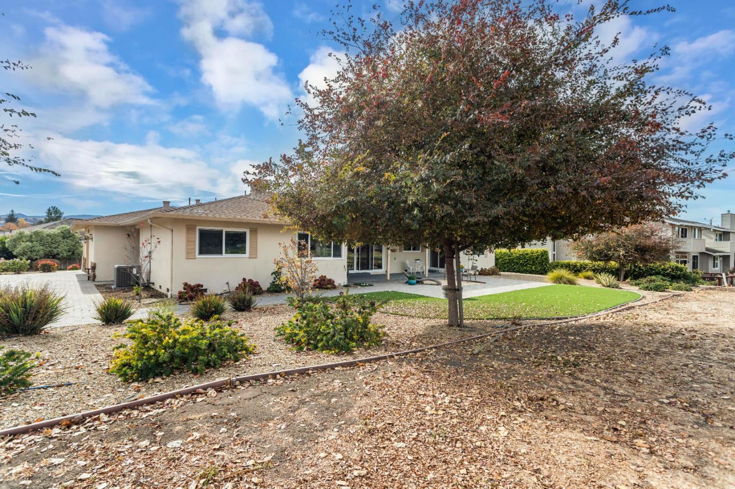 Detail Gallery Image 64 of 66 For 690 Ridgemark Dr, Hollister,  CA 95023 - 4 Beds | 2/1 Baths