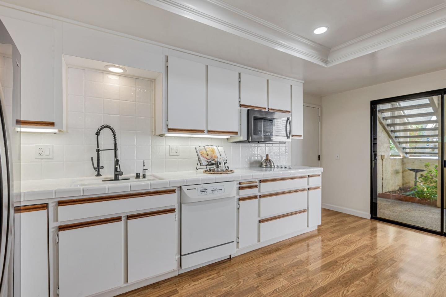 Detail Gallery Image 12 of 49 For 8513 Fume Blanc Ct, San Jose,  CA 95135 - 2 Beds | 2 Baths
