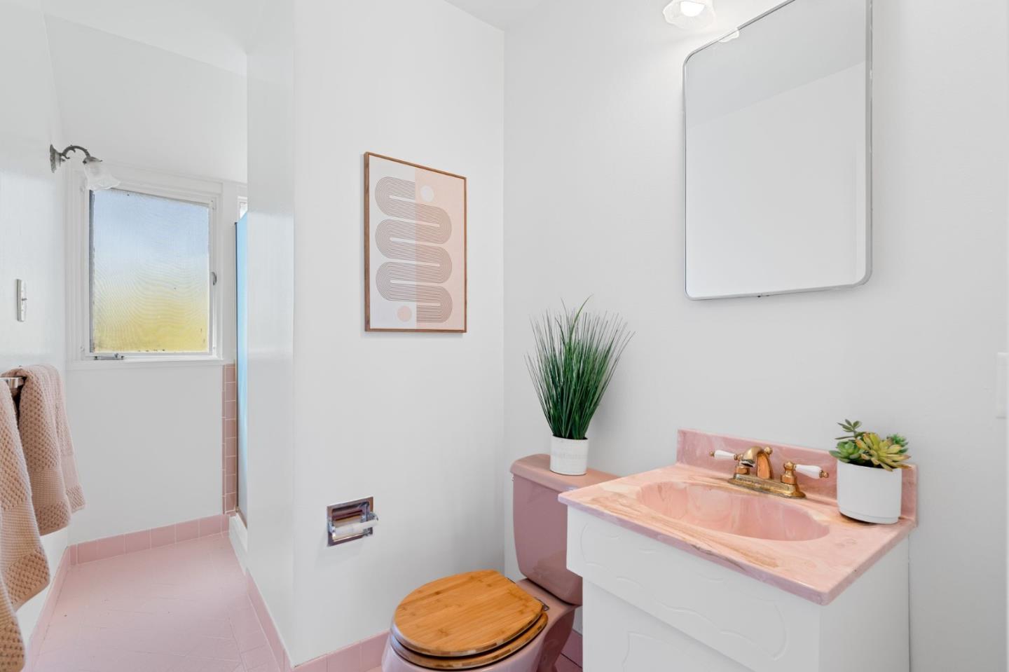 Detail Gallery Image 19 of 30 For 725 Pierino Ave, Sunnyvale,  CA 94086 - 3 Beds | 2/1 Baths