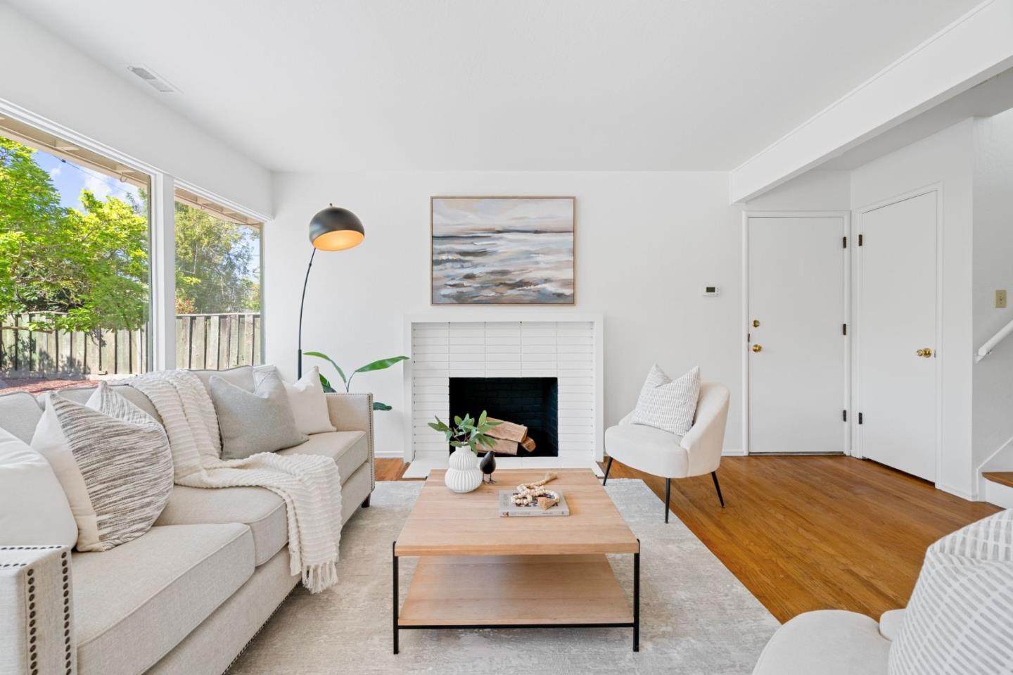 Detail Gallery Image 3 of 30 For 725 Pierino Ave, Sunnyvale,  CA 94086 - 3 Beds | 2/1 Baths