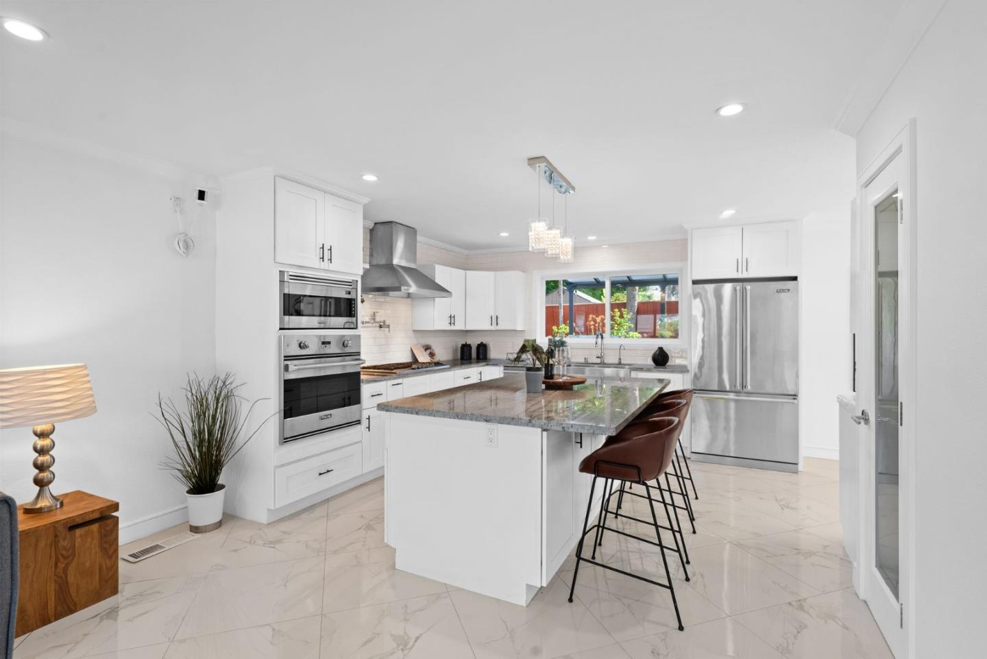 Detail Gallery Image 6 of 25 For 2680 Flint Ave, San Jose,  CA 95148 - 4 Beds | 2/1 Baths