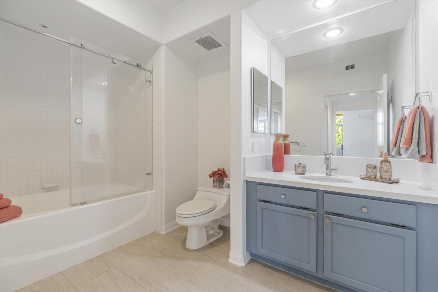 Detail Gallery Image 7 of 23 For 144 S 3rd St #521,  San Jose,  CA 95112 - 1 Beds | 1 Baths
