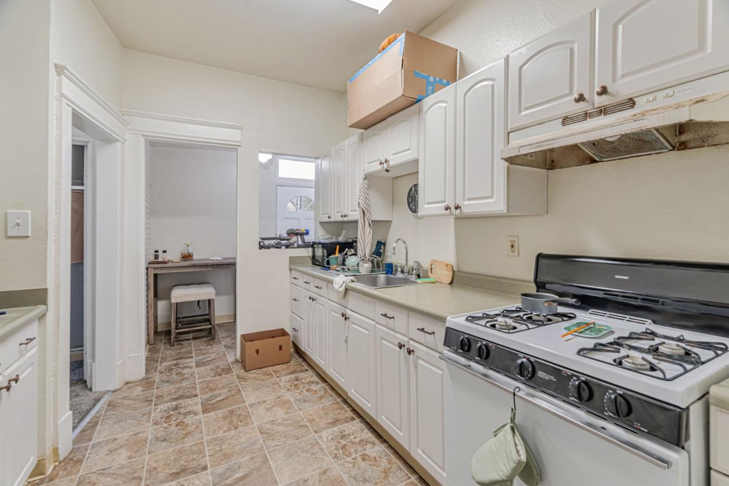 Detail Gallery Image 10 of 17 For 92 S 5th St, San Jose,  CA 95112 - – Beds | – Baths