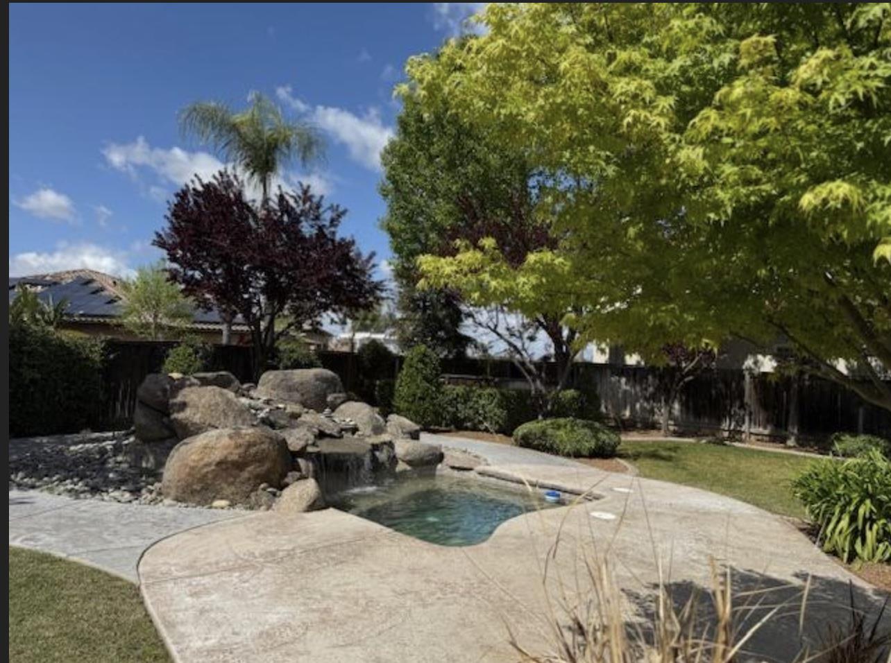 Detail Gallery Image 2 of 11 For 4535 N Outlook, Clovis,  CA 93619 - 4 Beds | 3 Baths