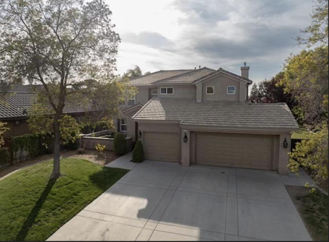 Detail Gallery Image 5 of 11 For 4535 N Outlook, Clovis,  CA 93619 - 4 Beds | 3 Baths