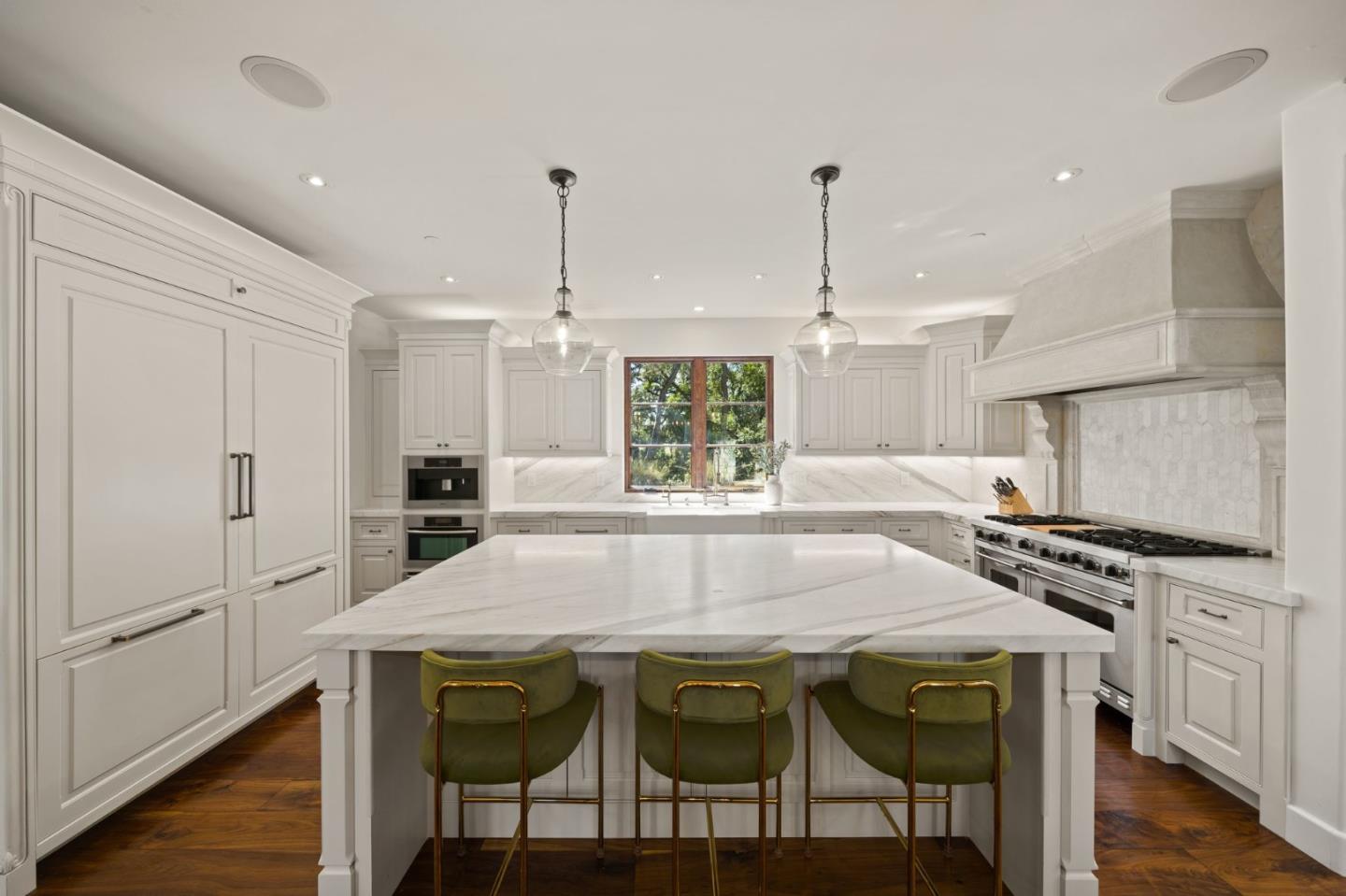 Detail Gallery Image 21 of 96 For 893 Laverne Way, Los Altos,  CA 94022 - 6 Beds | 6/1 Baths