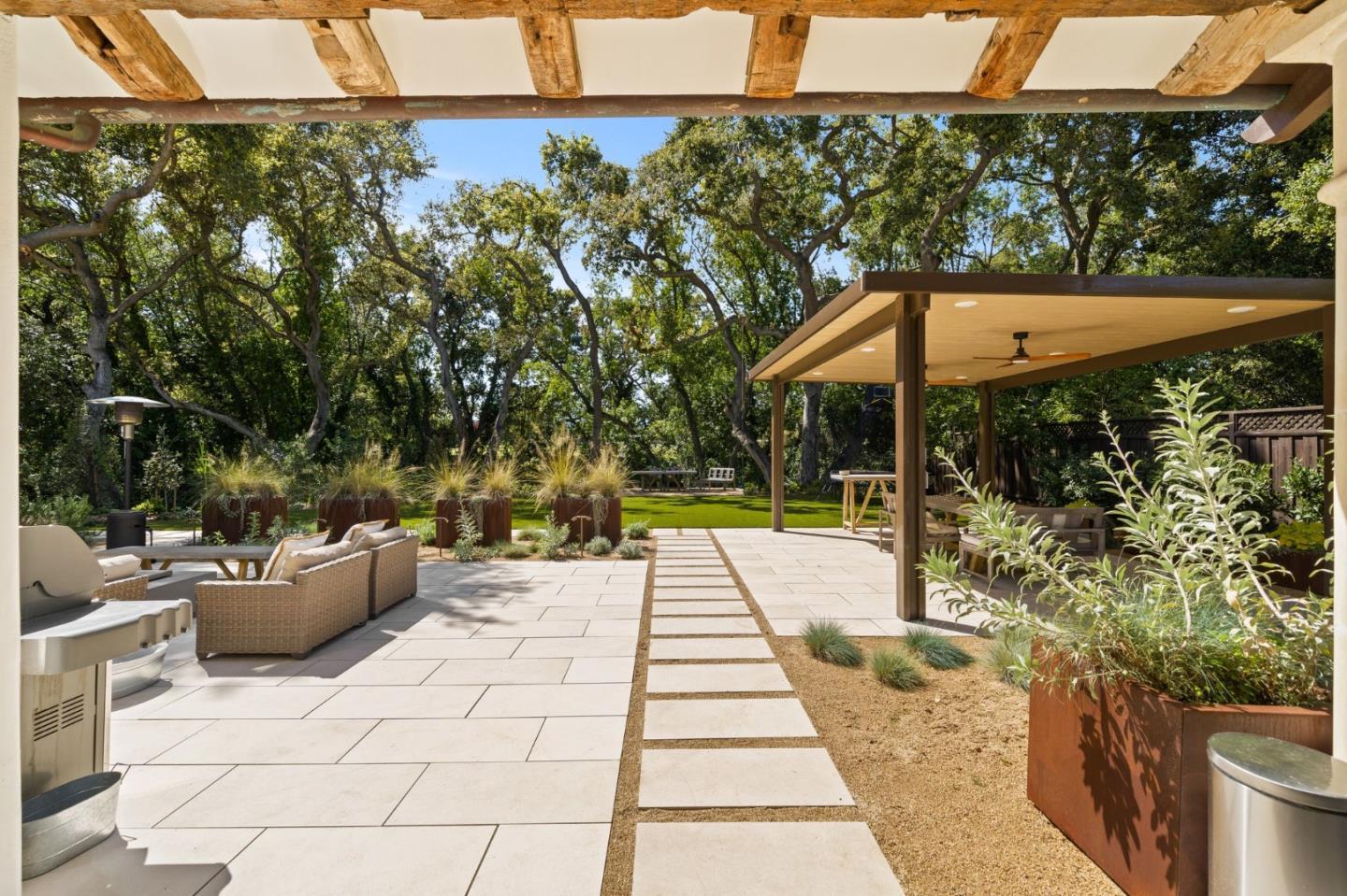 Detail Gallery Image 26 of 96 For 893 Laverne Way, Los Altos,  CA 94022 - 6 Beds | 6/1 Baths