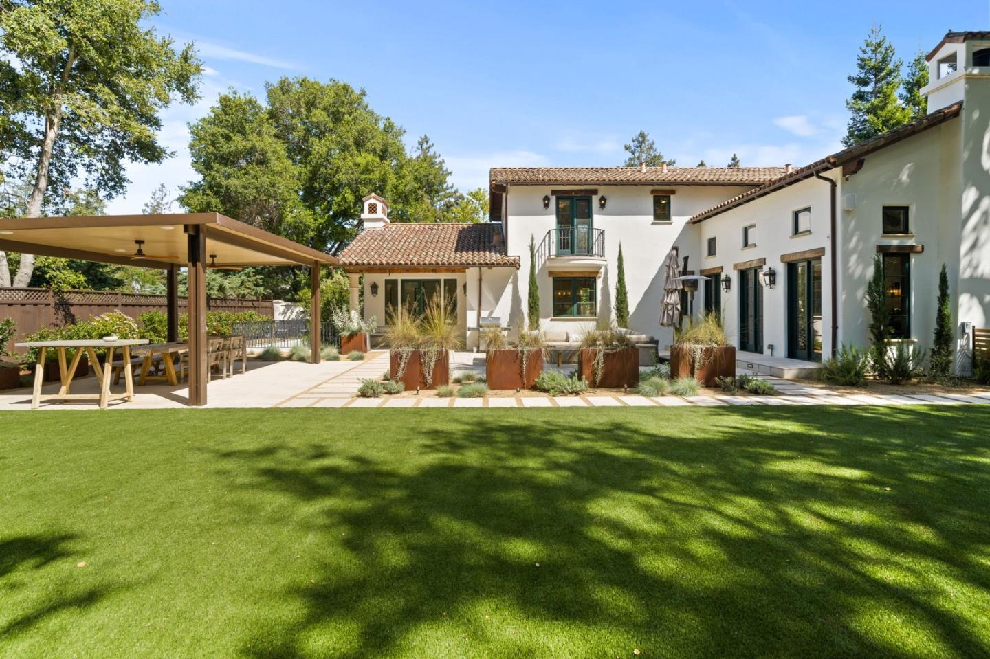 Detail Gallery Image 34 of 96 For 893 Laverne Way, Los Altos,  CA 94022 - 6 Beds | 6/1 Baths