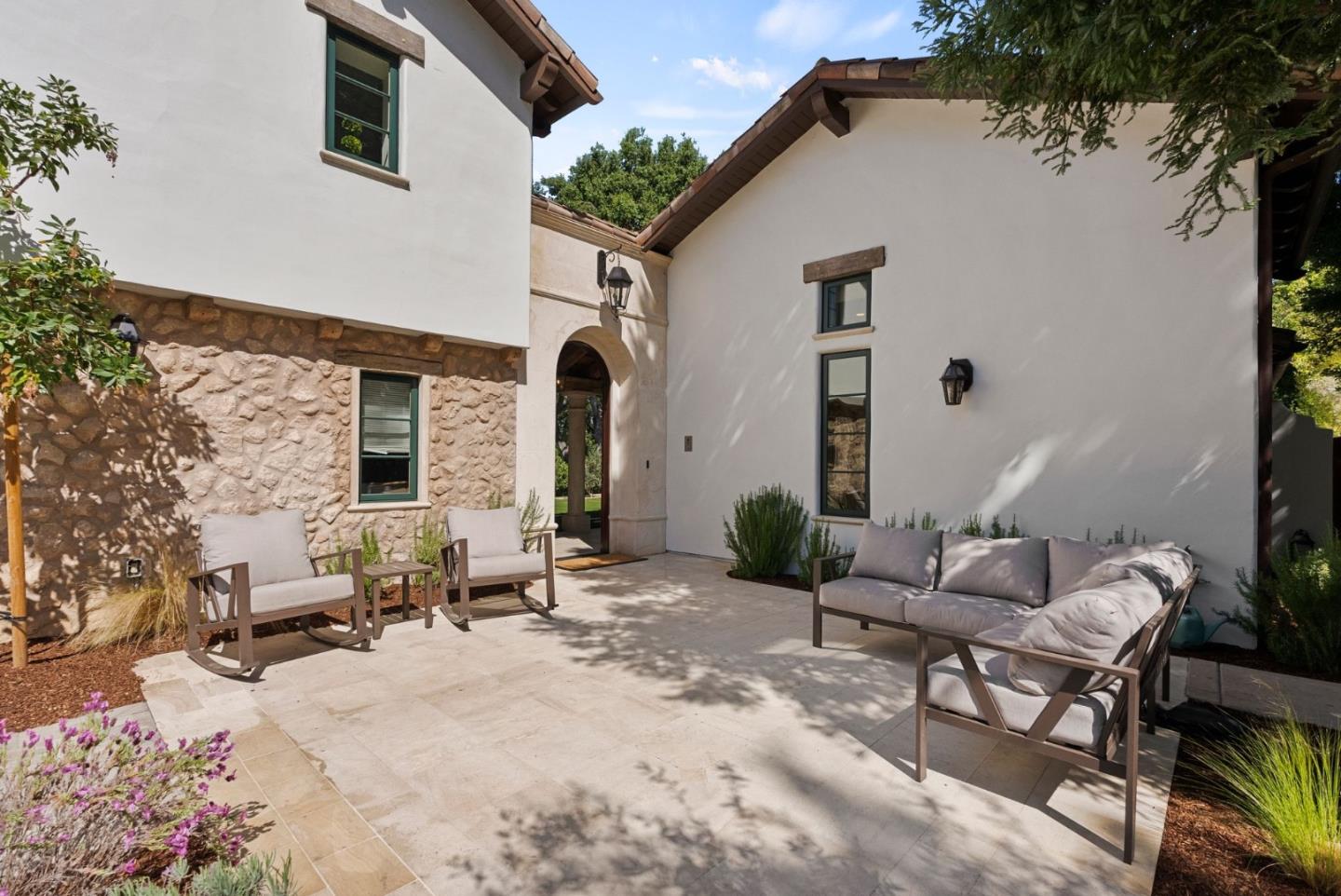 Detail Gallery Image 5 of 96 For 893 Laverne Way, Los Altos,  CA 94022 - 6 Beds | 6/1 Baths