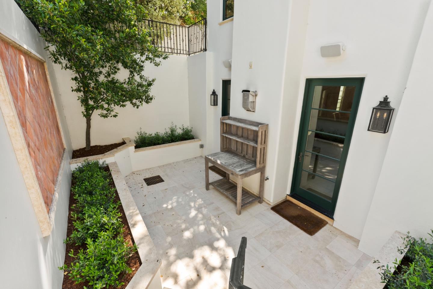 Detail Gallery Image 71 of 96 For 893 Laverne Way, Los Altos,  CA 94022 - 6 Beds | 6/1 Baths