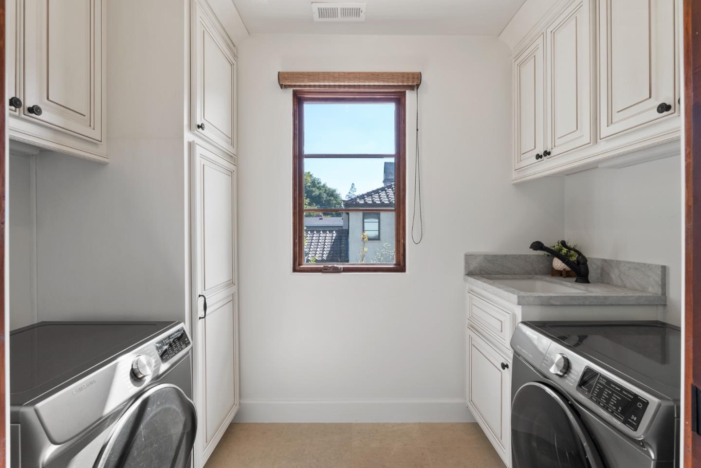 Detail Gallery Image 80 of 96 For 893 Laverne Way, Los Altos,  CA 94022 - 6 Beds | 6/1 Baths