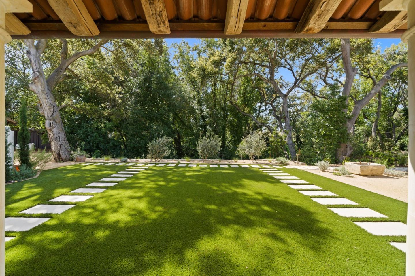 Detail Gallery Image 9 of 96 For 893 Laverne Way, Los Altos,  CA 94022 - 6 Beds | 6/1 Baths