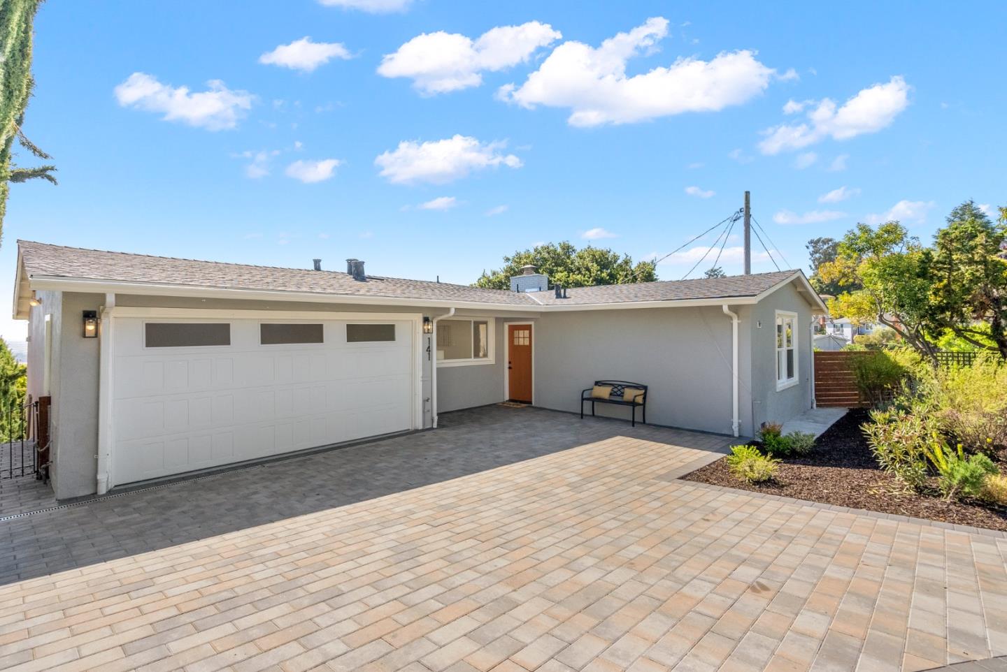 Detail Gallery Image 2 of 58 For 141 Hillcrest Rd, San Carlos,  CA 94070 - 3 Beds | 3/1 Baths
