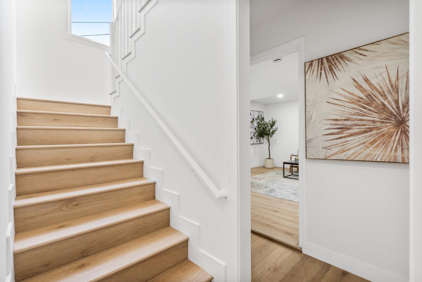 Detail Gallery Image 30 of 58 For 141 Hillcrest Rd, San Carlos,  CA 94070 - 3 Beds | 3/1 Baths