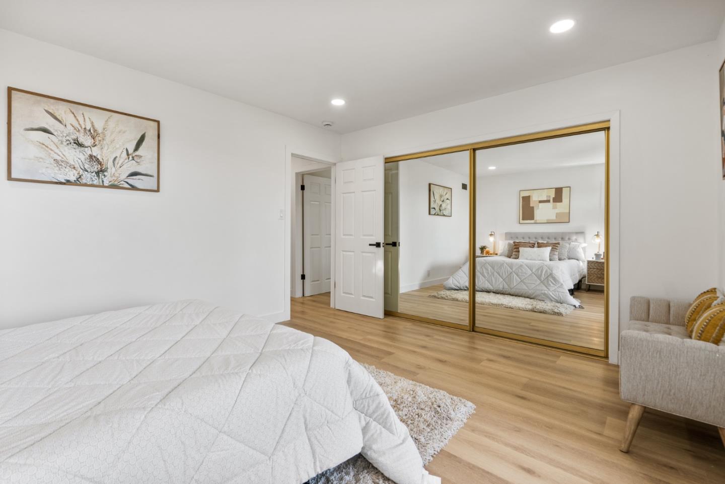 Detail Gallery Image 35 of 58 For 141 Hillcrest Rd, San Carlos,  CA 94070 - 3 Beds | 3/1 Baths