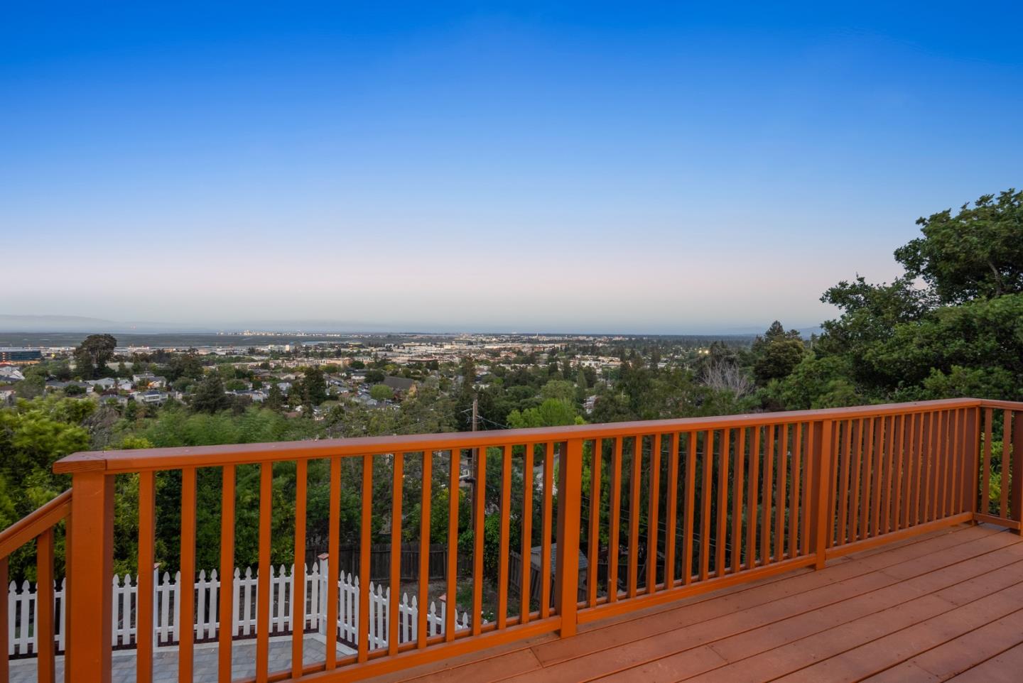 Detail Gallery Image 55 of 58 For 141 Hillcrest Rd, San Carlos,  CA 94070 - 3 Beds | 3/1 Baths