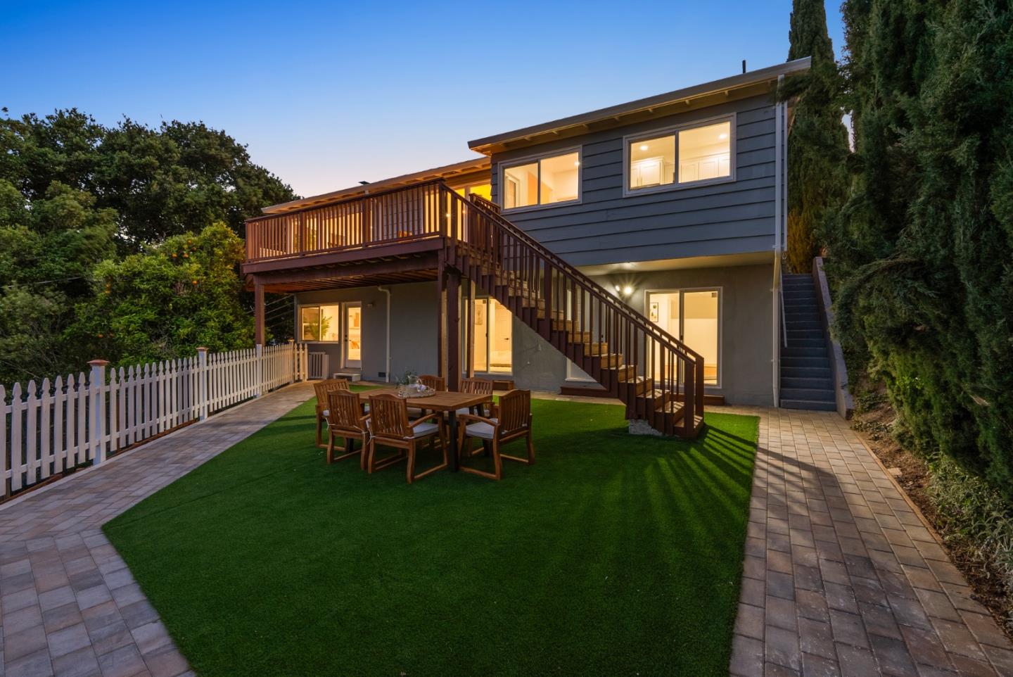 Detail Gallery Image 58 of 58 For 141 Hillcrest Rd, San Carlos,  CA 94070 - 3 Beds | 3/1 Baths
