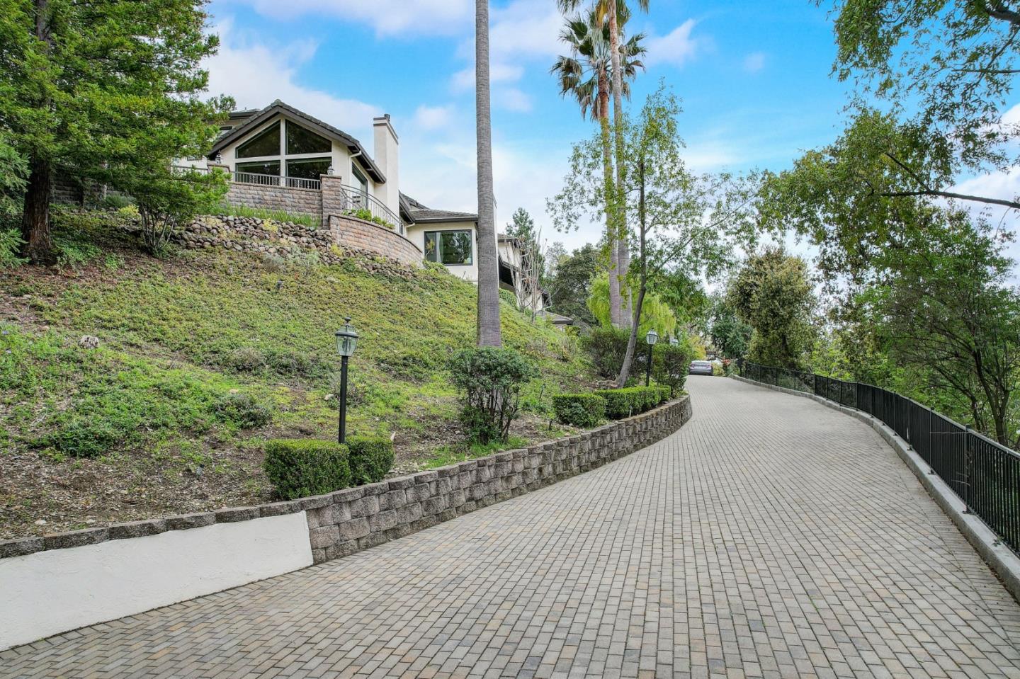 Detail Gallery Image 69 of 80 For 15965 Shannon Rd, Los Gatos,  CA 95032 - 5 Beds | 3/1 Baths