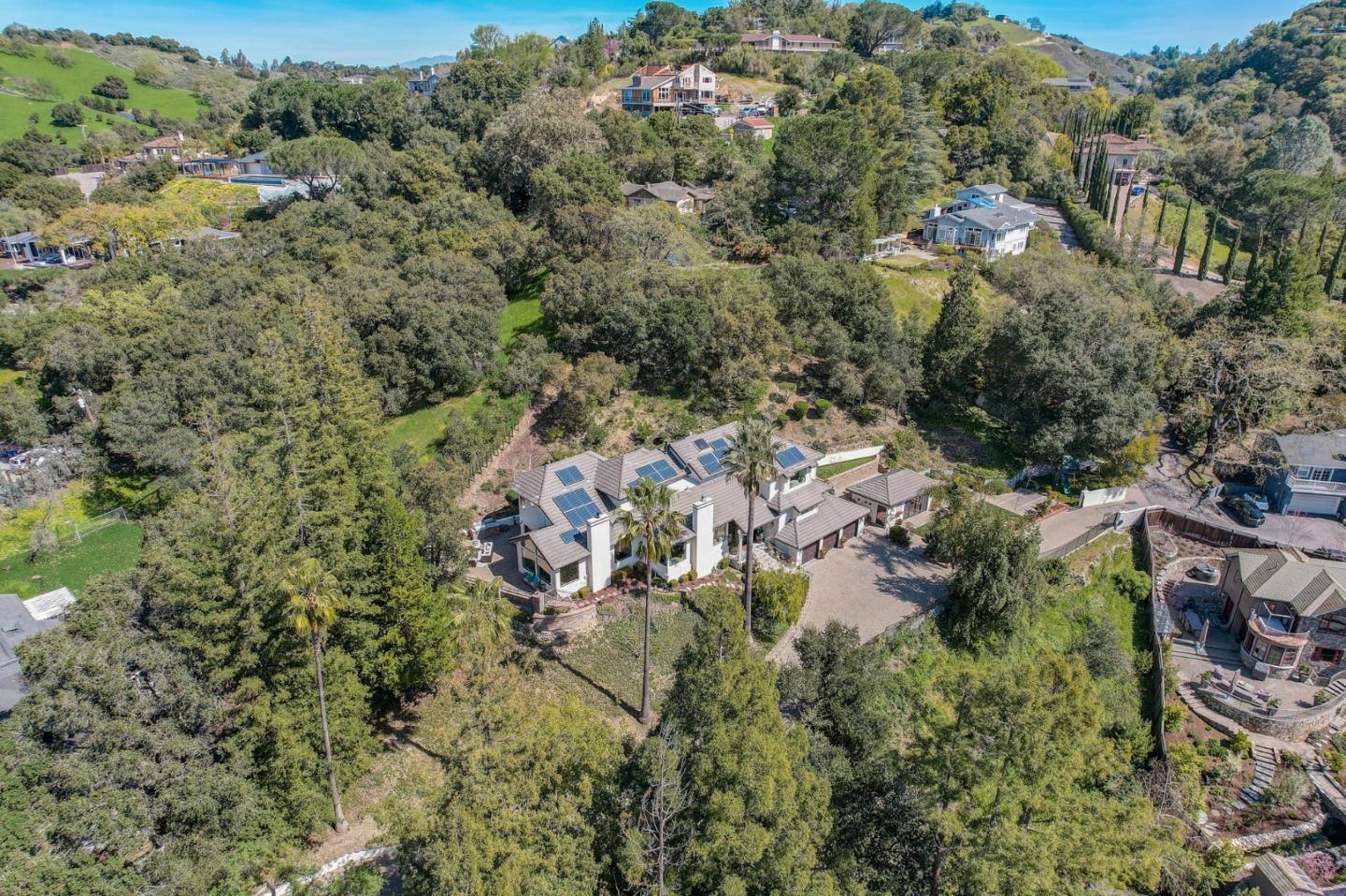 Detail Gallery Image 73 of 80 For 15965 Shannon Rd, Los Gatos,  CA 95032 - 5 Beds | 3/1 Baths