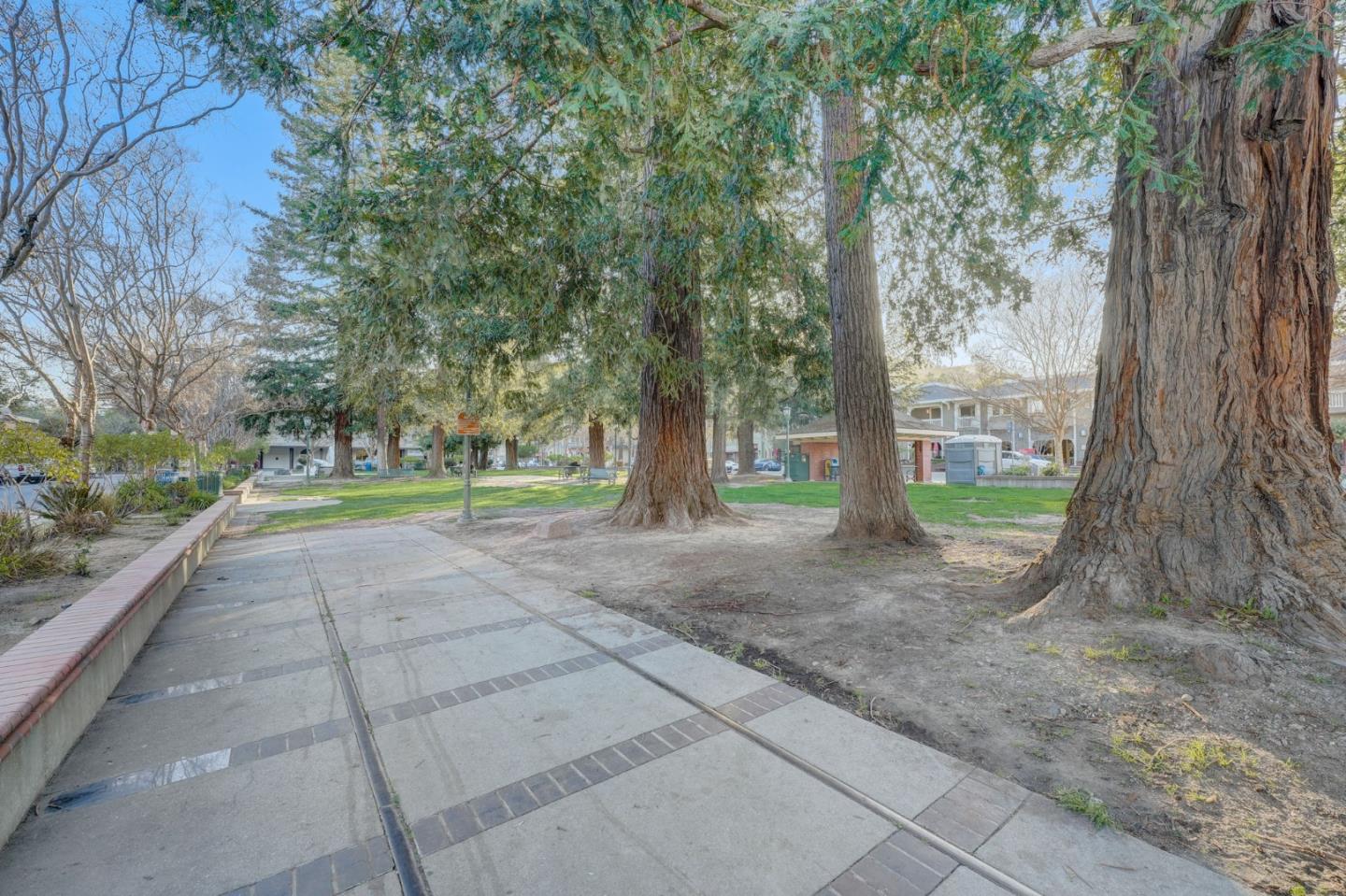 Detail Gallery Image 78 of 80 For 15965 Shannon Rd, Los Gatos,  CA 95032 - 5 Beds | 3/1 Baths