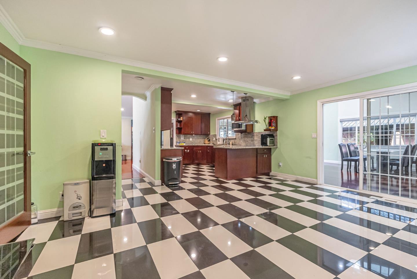 Detail Gallery Image 11 of 27 For 4611 Carmen Way, Union City,  CA 94587 - 3 Beds | 2/1 Baths