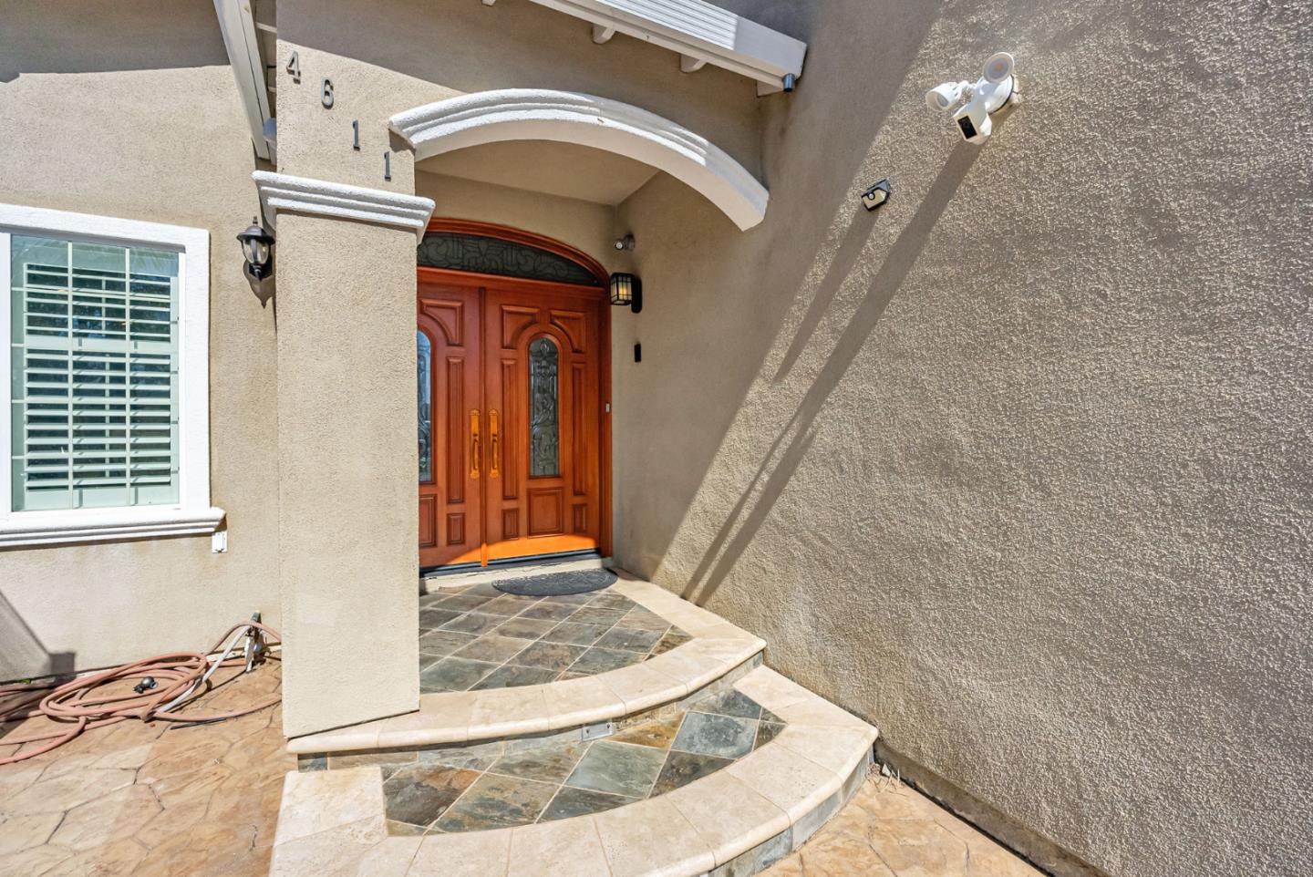 Detail Gallery Image 5 of 27 For 4611 Carmen Way, Union City,  CA 94587 - 3 Beds | 2/1 Baths