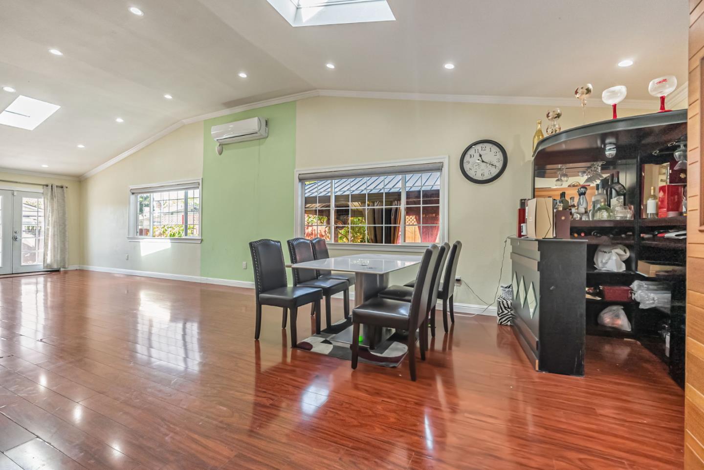 Detail Gallery Image 8 of 27 For 4611 Carmen Way, Union City,  CA 94587 - 3 Beds | 2/1 Baths