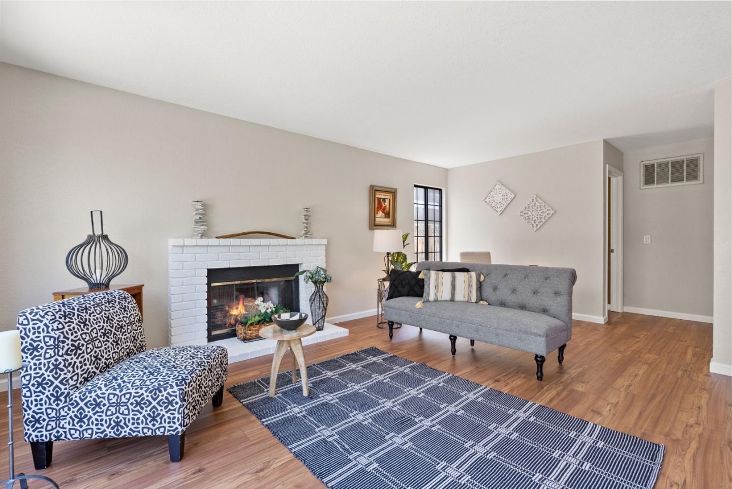 Detail Gallery Image 15 of 32 For 7313 Rasmussen Way, Rohnert Park,  CA 94928 - 3 Beds | 2/1 Baths