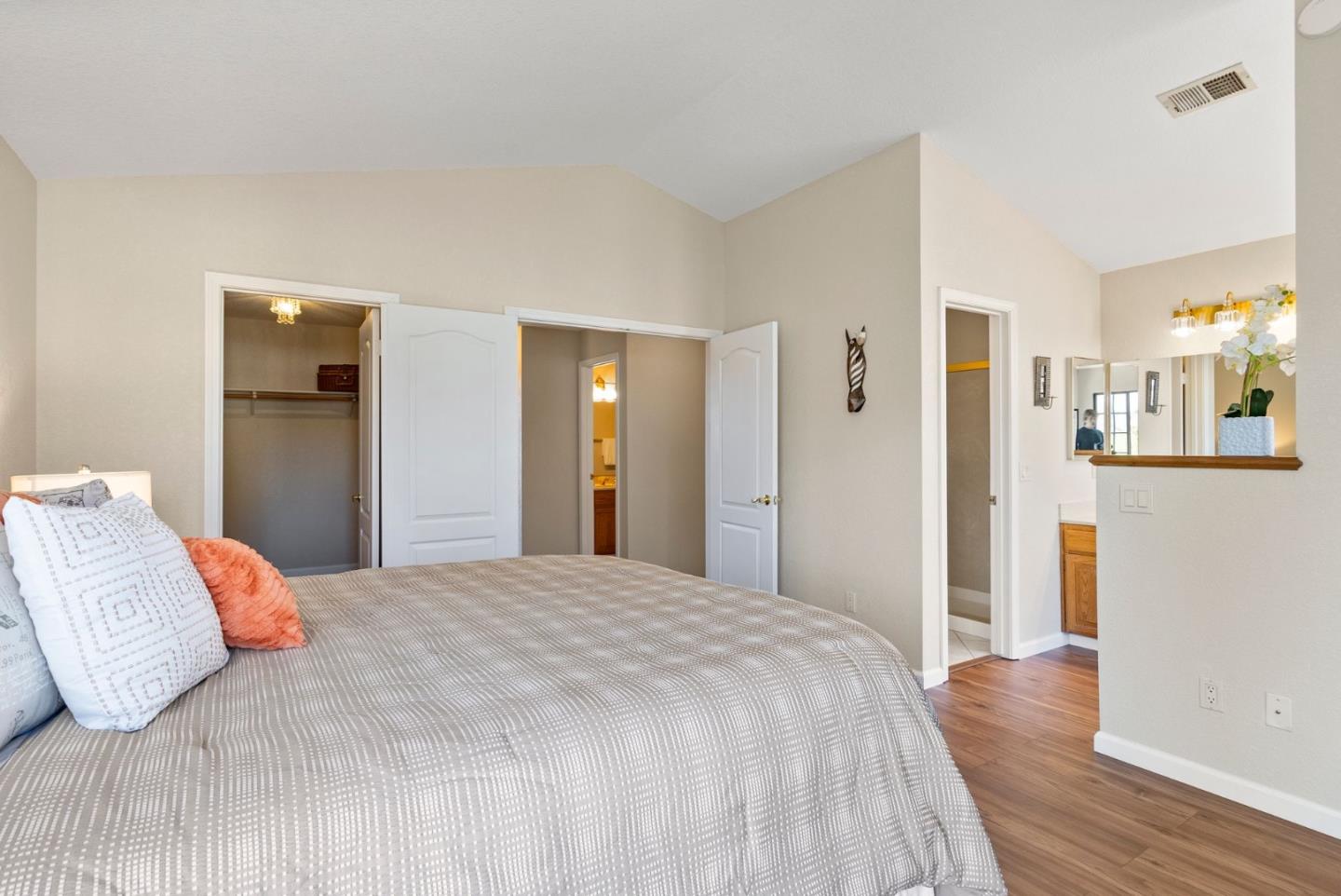 Detail Gallery Image 18 of 32 For 7313 Rasmussen Way, Rohnert Park,  CA 94928 - 3 Beds | 2/1 Baths