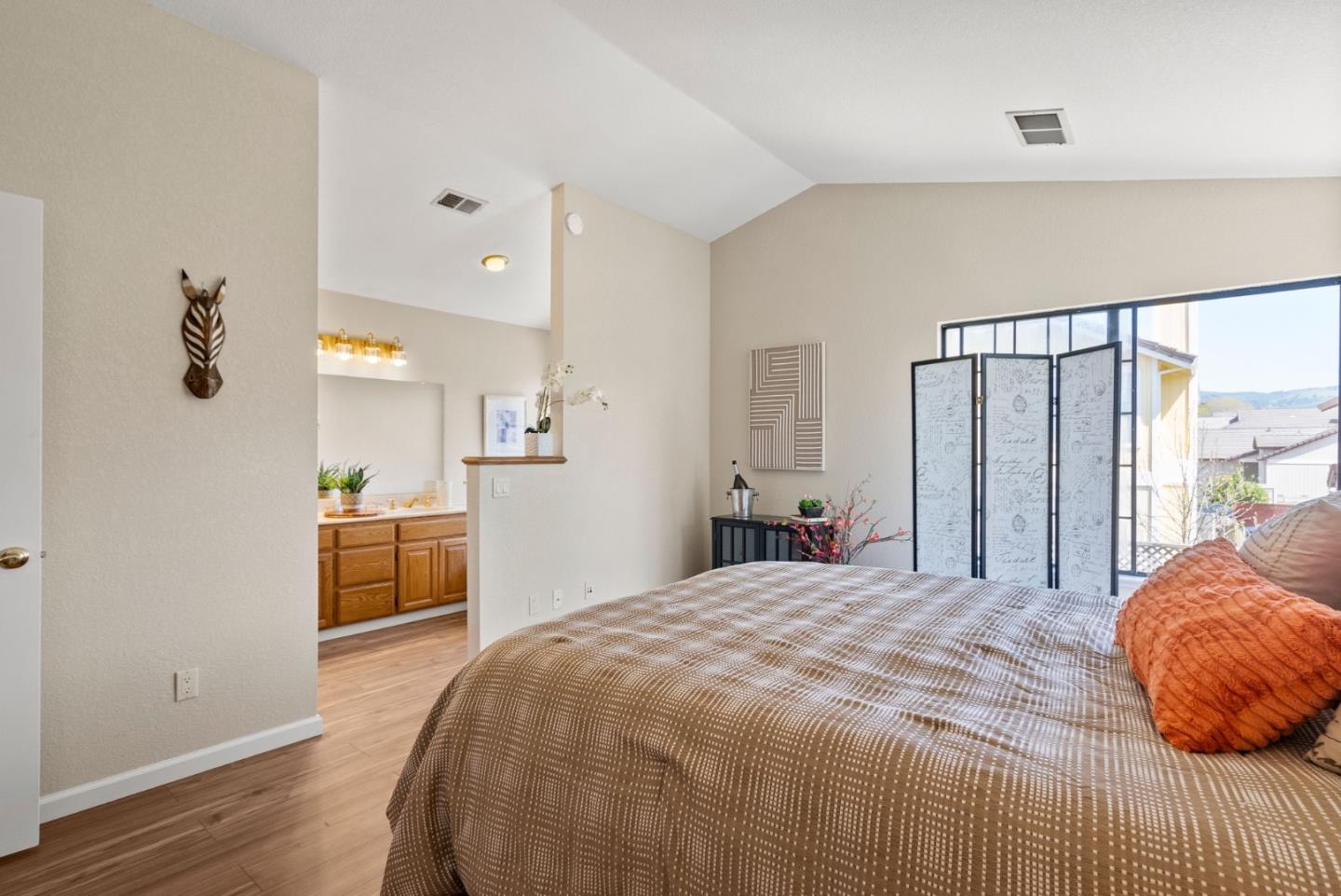 Detail Gallery Image 19 of 32 For 7313 Rasmussen Way, Rohnert Park,  CA 94928 - 3 Beds | 2/1 Baths