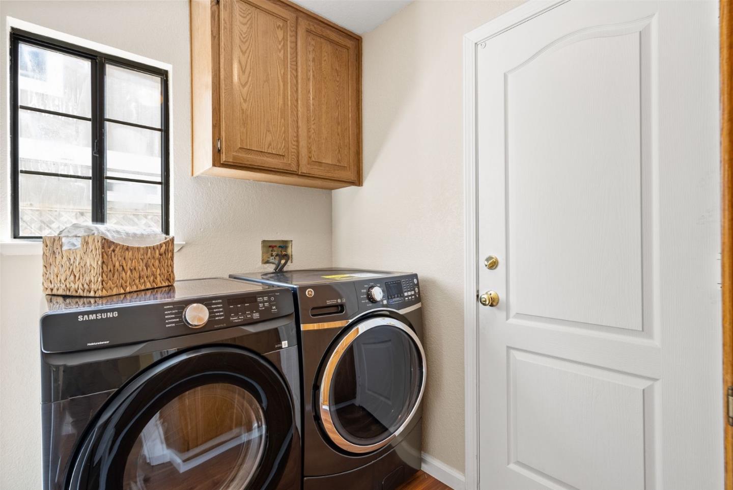 Detail Gallery Image 23 of 32 For 7313 Rasmussen Way, Rohnert Park,  CA 94928 - 3 Beds | 2/1 Baths