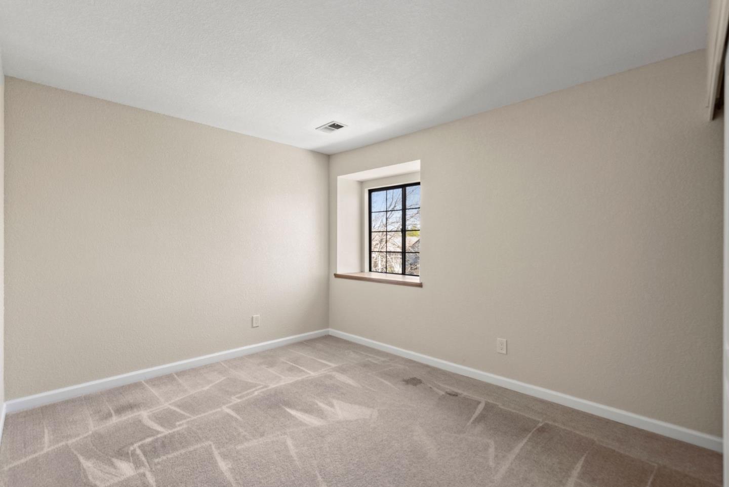 Detail Gallery Image 27 of 32 For 7313 Rasmussen Way, Rohnert Park,  CA 94928 - 3 Beds | 2/1 Baths