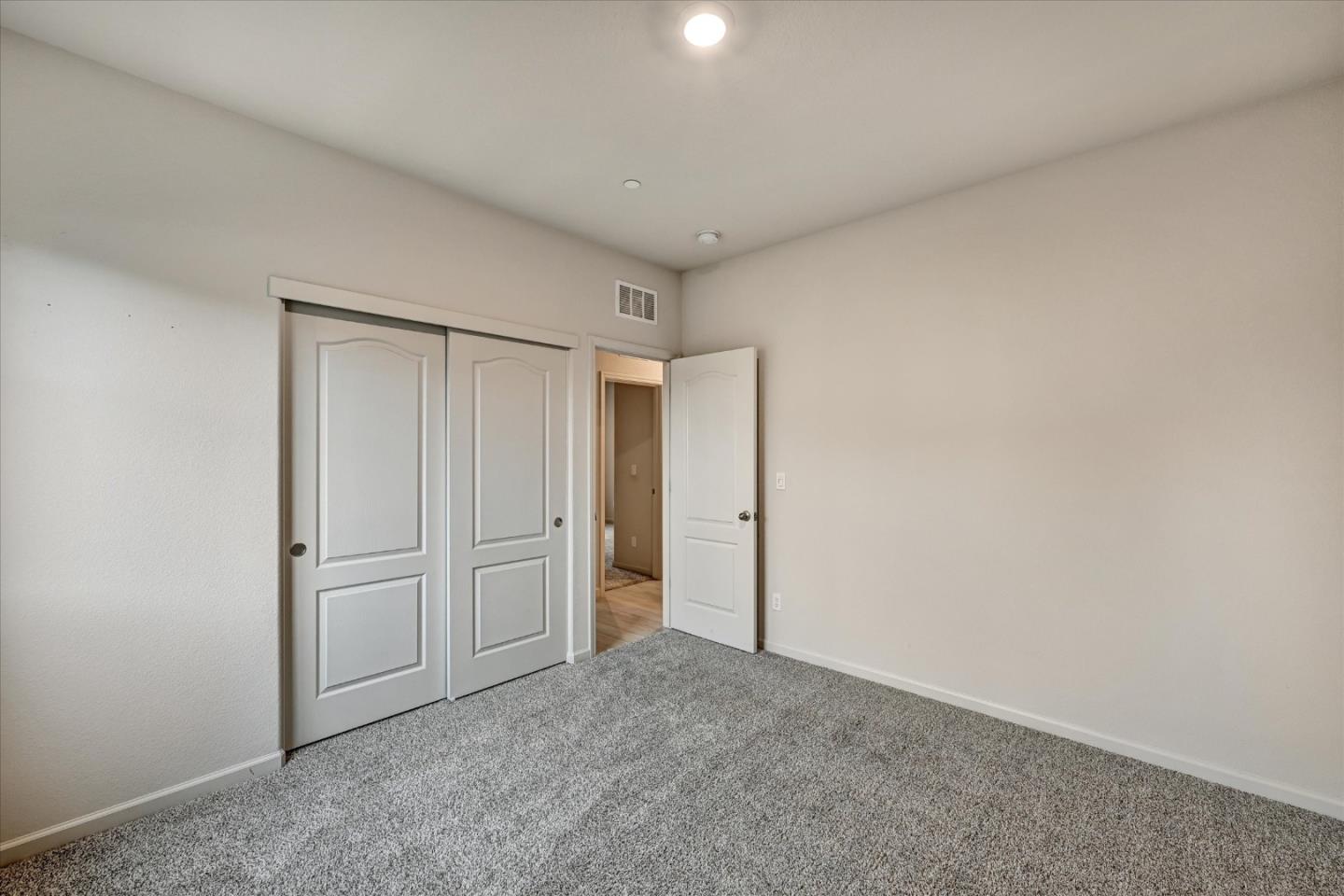 Detail Gallery Image 15 of 32 For 701 Pahl Ct, Lincoln,  CA 95648 - 4 Beds | 2/1 Baths