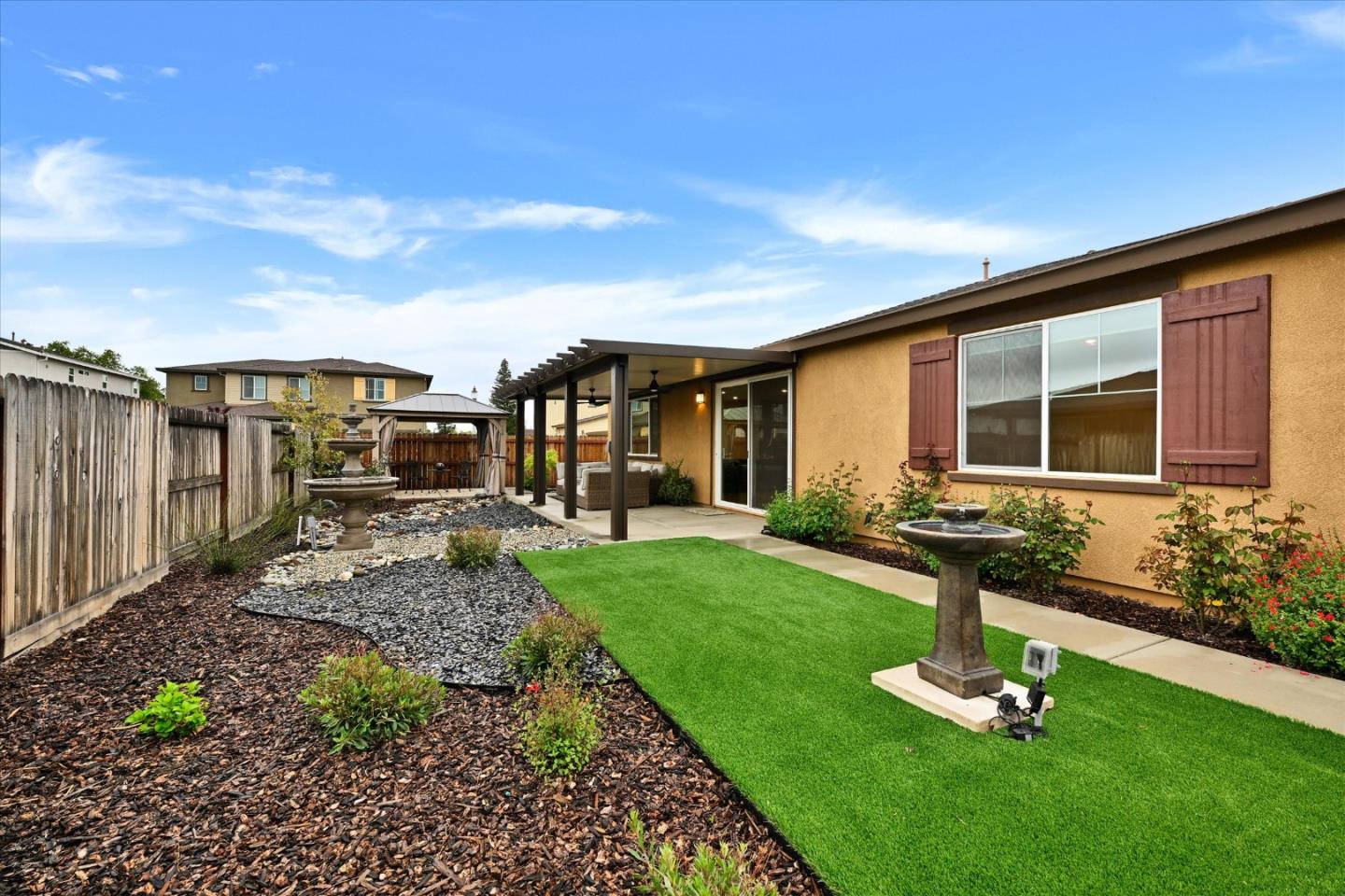 Detail Gallery Image 23 of 32 For 701 Pahl Ct, Lincoln,  CA 95648 - 4 Beds | 2/1 Baths