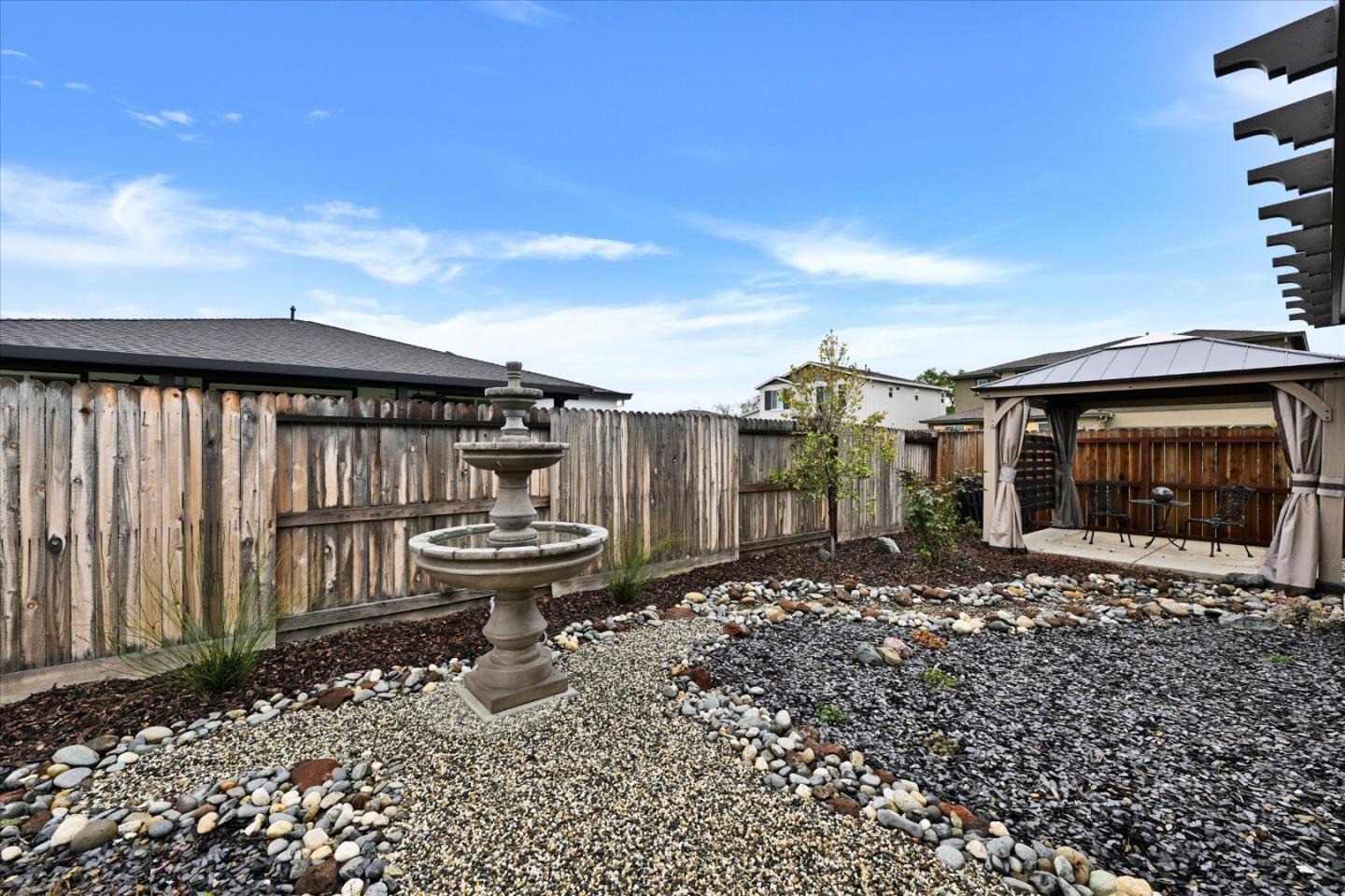 Detail Gallery Image 24 of 32 For 701 Pahl Ct, Lincoln,  CA 95648 - 4 Beds | 2/1 Baths