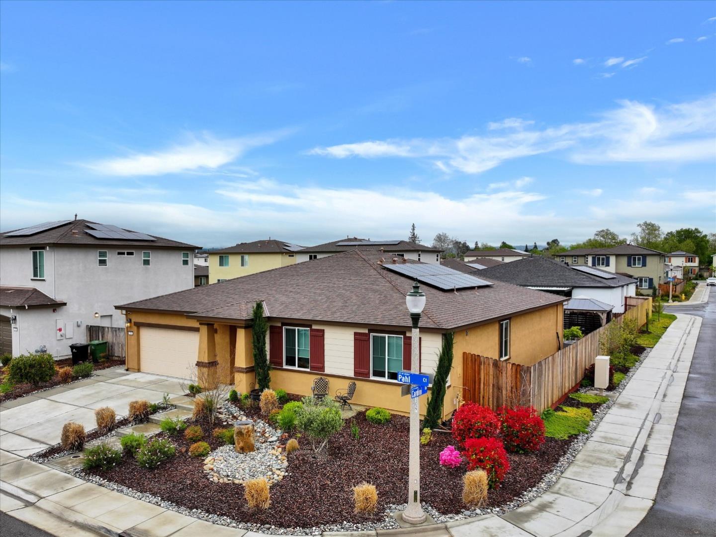 Detail Gallery Image 27 of 32 For 701 Pahl Ct, Lincoln,  CA 95648 - 4 Beds | 2/1 Baths