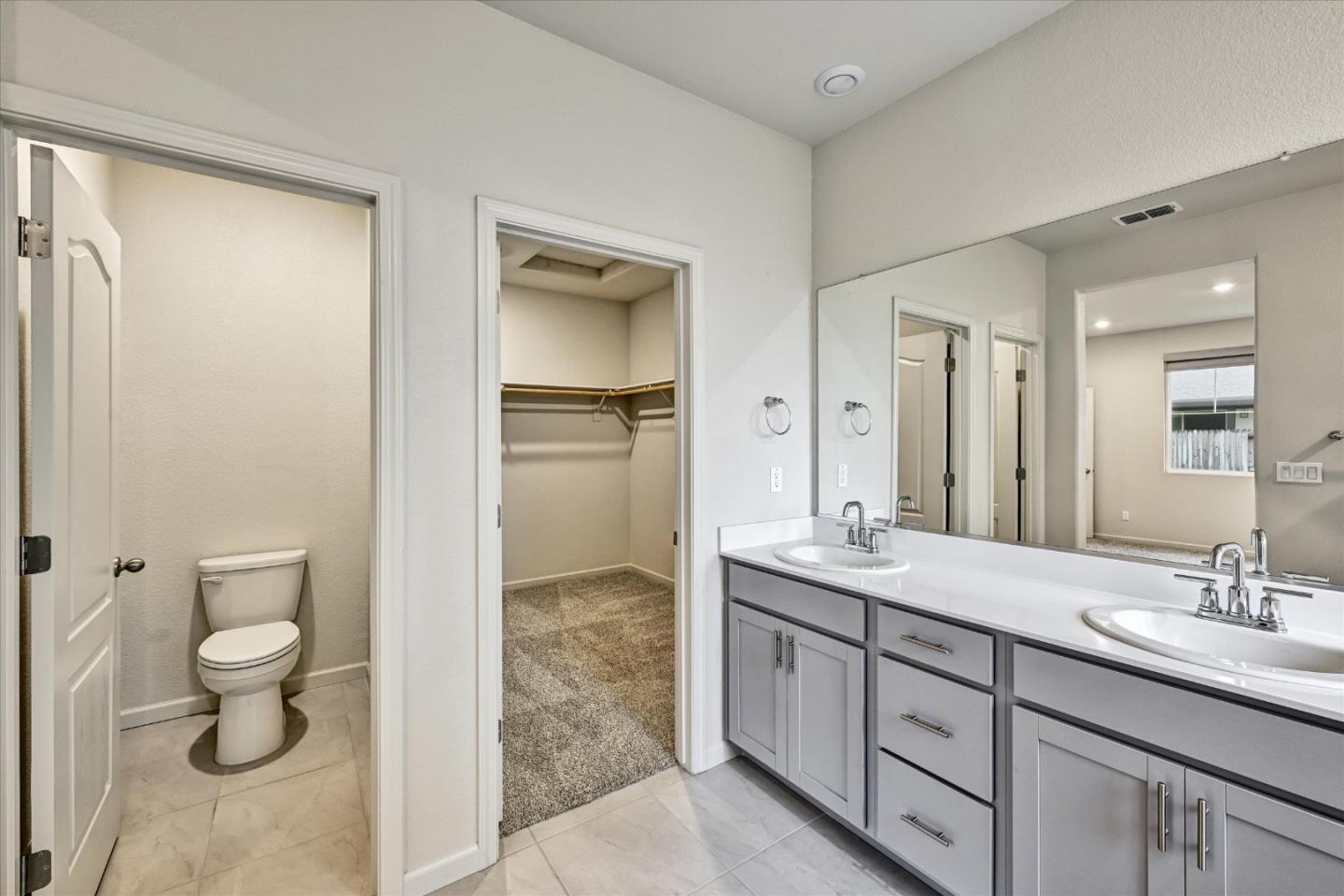 Detail Gallery Image 9 of 32 For 701 Pahl Ct, Lincoln,  CA 95648 - 4 Beds | 2/1 Baths