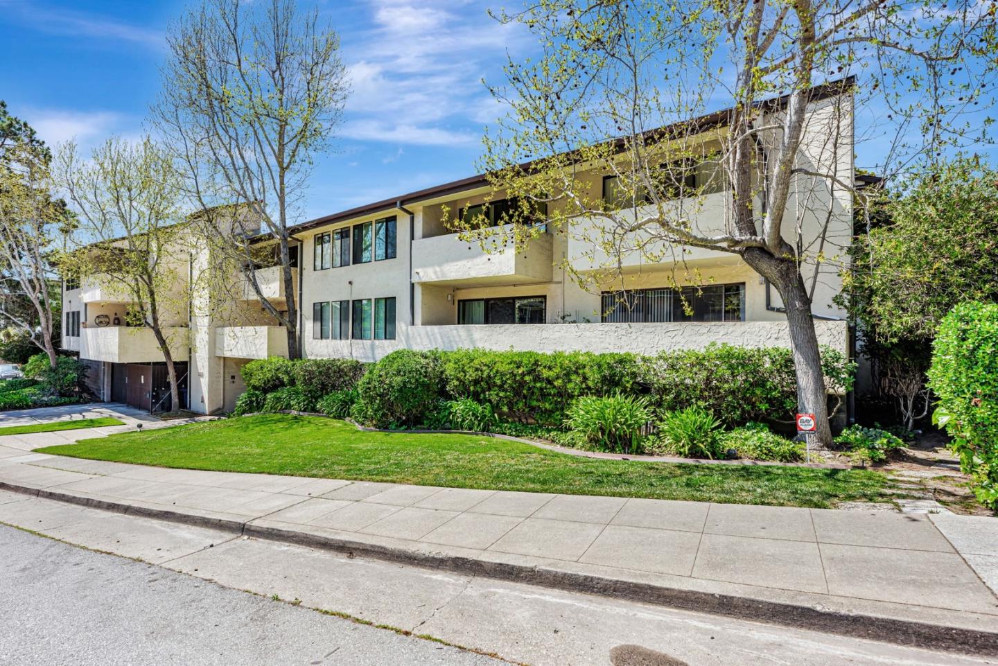 Detail Gallery Image 2 of 29 For 3222 Glendora Dr #105,  San Mateo,  CA 94403 - 1 Beds | 1 Baths