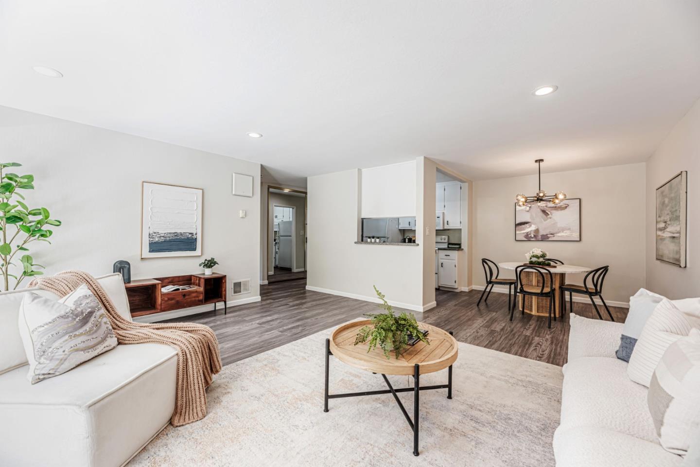 Detail Gallery Image 4 of 29 For 3222 Glendora Dr #105,  San Mateo,  CA 94403 - 1 Beds | 1 Baths