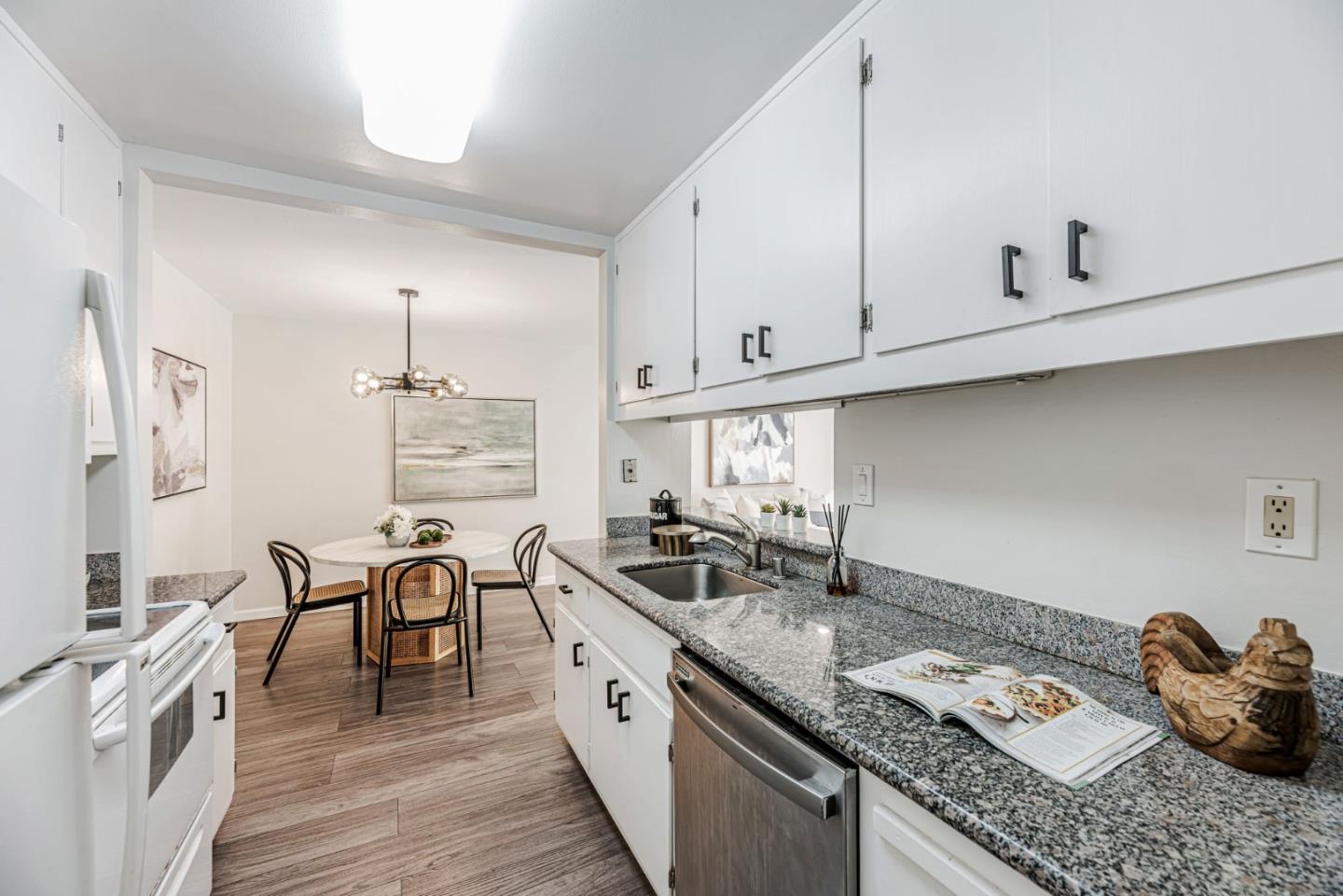 Detail Gallery Image 9 of 29 For 3222 Glendora Dr #105,  San Mateo,  CA 94403 - 1 Beds | 1 Baths